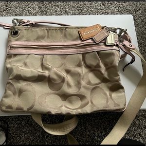 Coach poppy crossbody